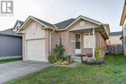 62 FALLOWFIELD DRIVE | Kitchener Ontario | Slide Image Two