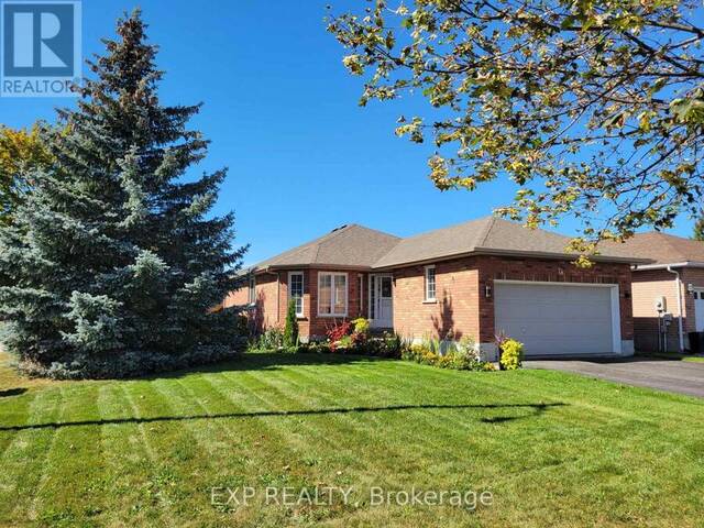 74 BUCHANAN STREET Barrie Ontario, L4M 6B7 - 4 Bedrooms Home For Sale