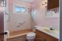 874 GRENOBLE BOULEVARD | Pickering Ontario | Slide Image Nineteen