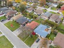 874 GRENOBLE BOULEVARD | Pickering Ontario | Slide Image Thirty-six