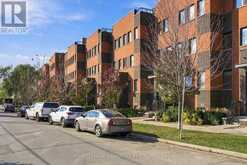 57 - 68 WINSTON PARK BOULEVARD | Toronto Ontario | Slide Image Nineteen