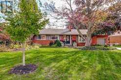 2228 CLARENDON PARK DRIVE | Burlington Ontario | Slide Image One