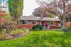 2228 CLARENDON PARK DRIVE | Burlington Ontario | Slide Image Two
