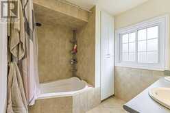 66 HOWLETT AVENUE | Newmarket Ontario | Slide Image Thirty-one
