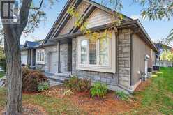41 ROSE GLEN CRESCENT | Niagara-on-the-Lake Ontario | Slide Image Three