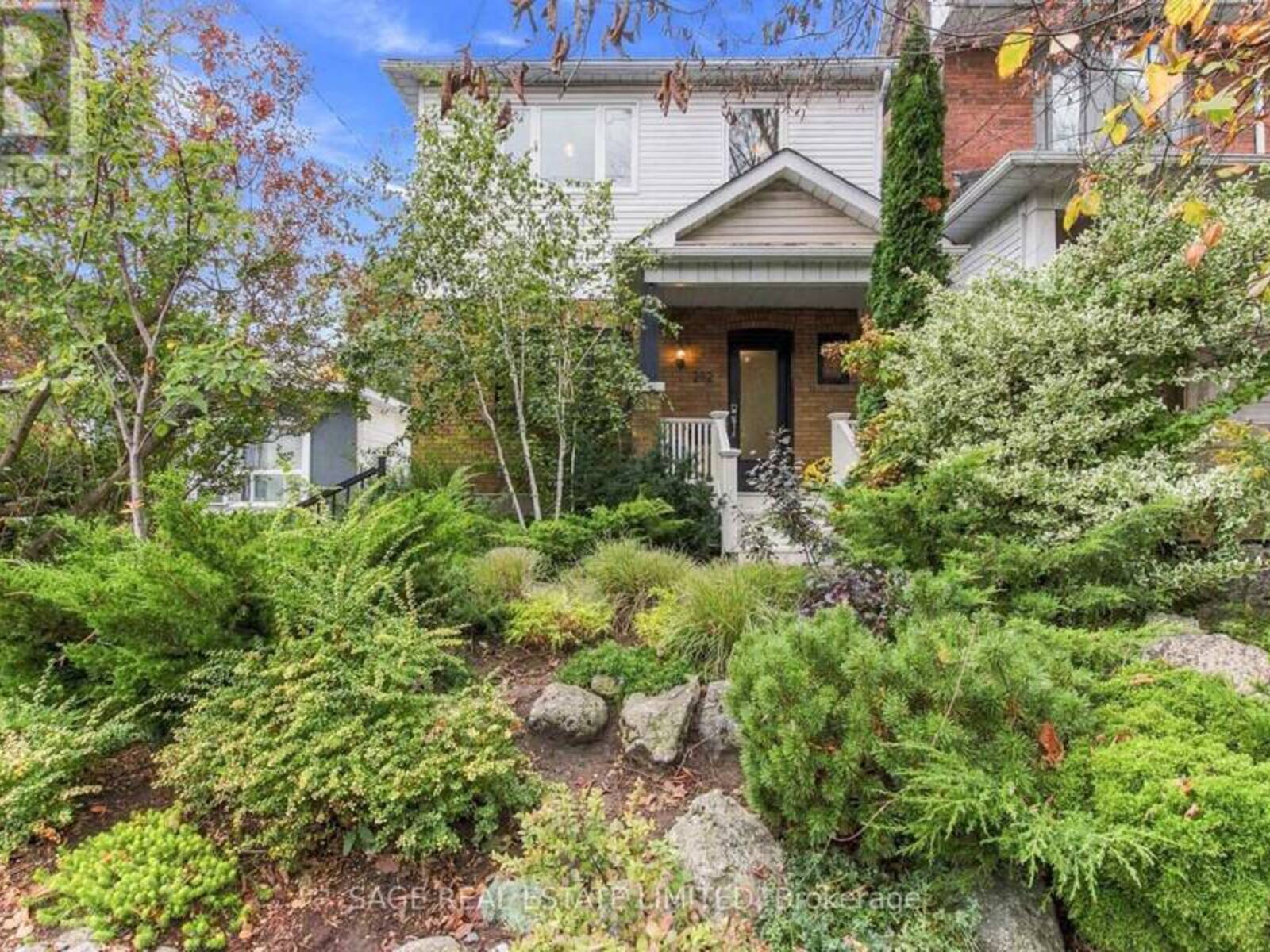 272 HIGHFIELD ROAD, Toronto, Ontario M4L 2V5