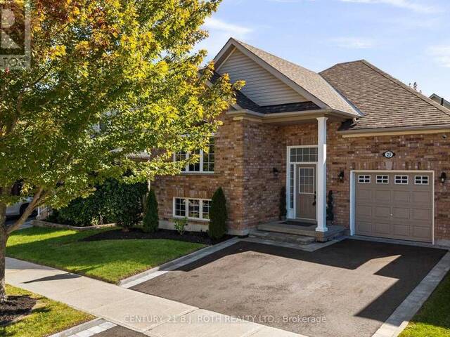 25 CRANBERRY LANE Barrie Ontario, L4N 0Z1 - 2 Bedrooms Home For Sale