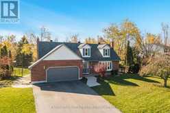 5 ELVYN CRESCENT | Oro-Medonte Ontario | Slide Image One