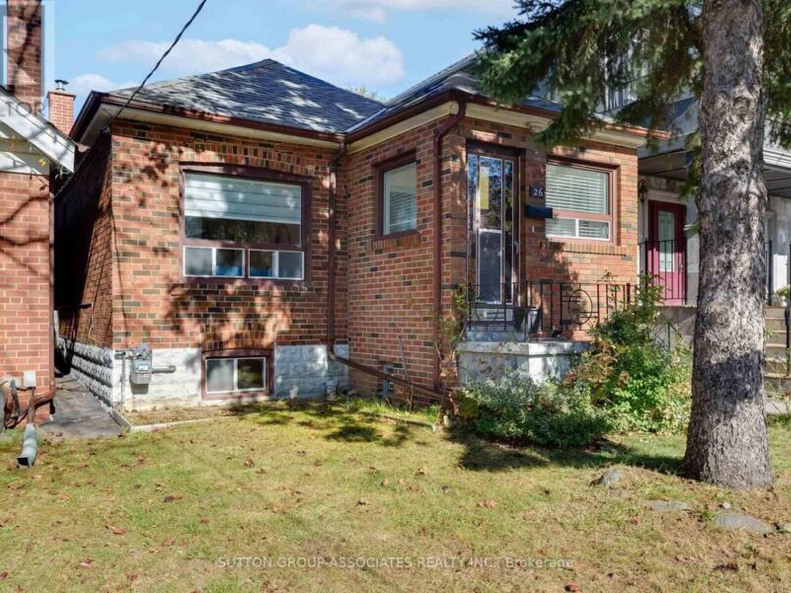 26 LIVINGSTONE AVENUE, Toronto, Ontario M6E 2L8