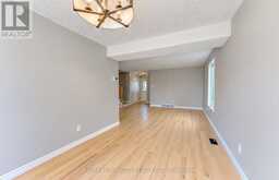 61 CHESTERTON LANE | Guelph Ontario | Slide Image Thirteen