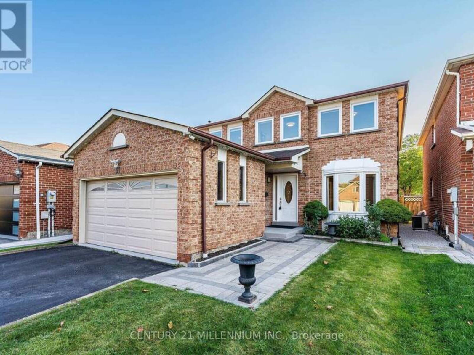 31 DURNESS AVENUE, Toronto, Ontario M1B 4W4