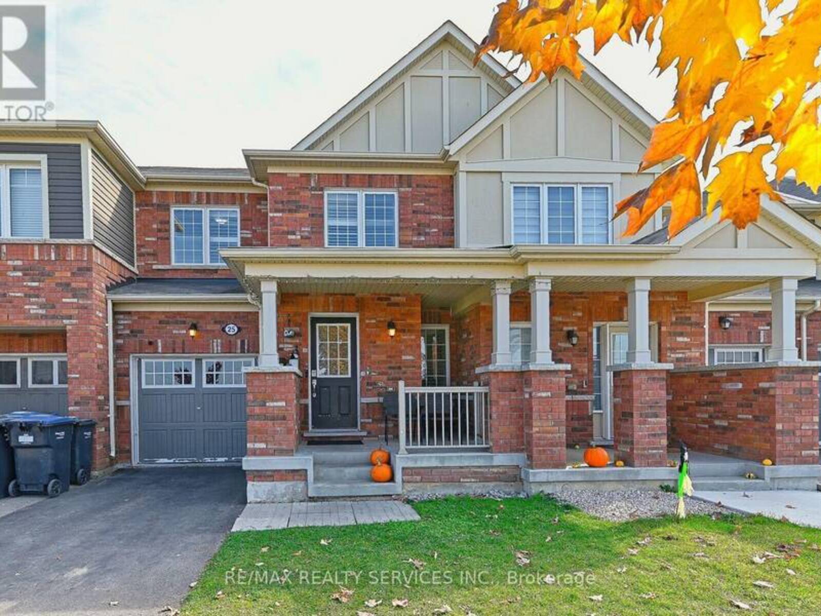 25 DONLAMONT CIRCLE, Brampton, Ontario L7A 4T5