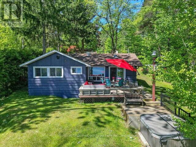 26 MANITOU LANE Bobcaygeon Ontario, K0M 1A0 - 4 Bedrooms Waterfront Home For sale
