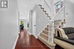 11 MIDDLECOTE DRIVE | Ajax Ontario | Slide Image Sixteen