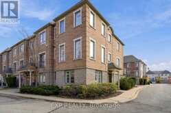 99 - 9133 BAYVIEW AVENUE | Richmond Hill Ontario | Slide Image Forty-three