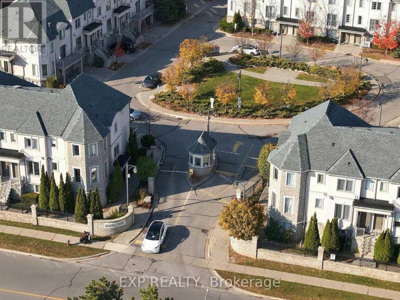 99 - 9133 BAYVIEW AVENUE, Richmond Hill, Ontario L4B 4V7