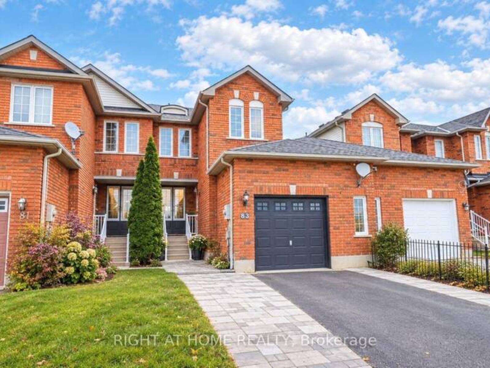 83 PRINGLE DRIVE, Barrie, Ontario L4N 0R4