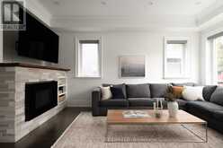 22 LESMAR DRIVE | Toronto Ontario | Slide Image Twelve