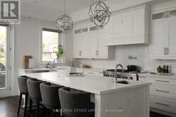 22 LESMAR DRIVE | Toronto Ontario | Slide Image Sixteen