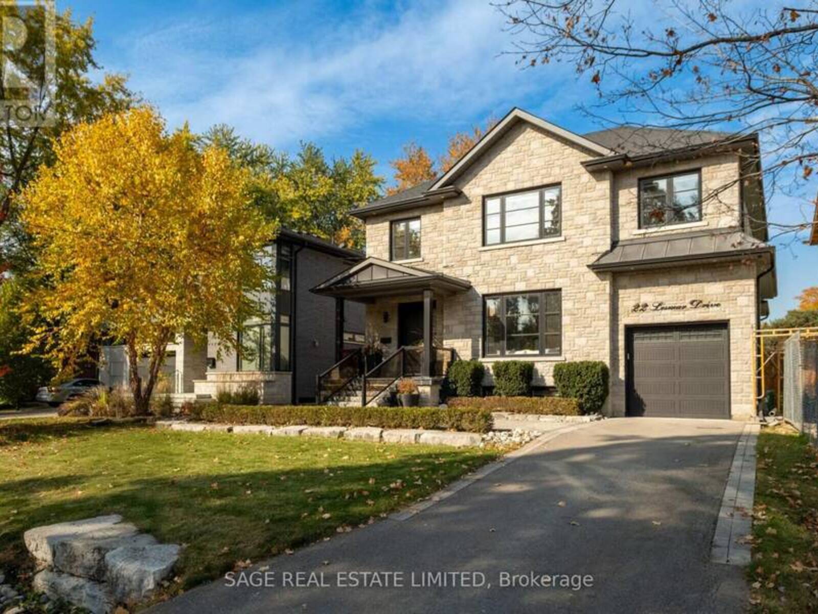 22 LESMAR DRIVE, Toronto, Ontario M9B 2V1