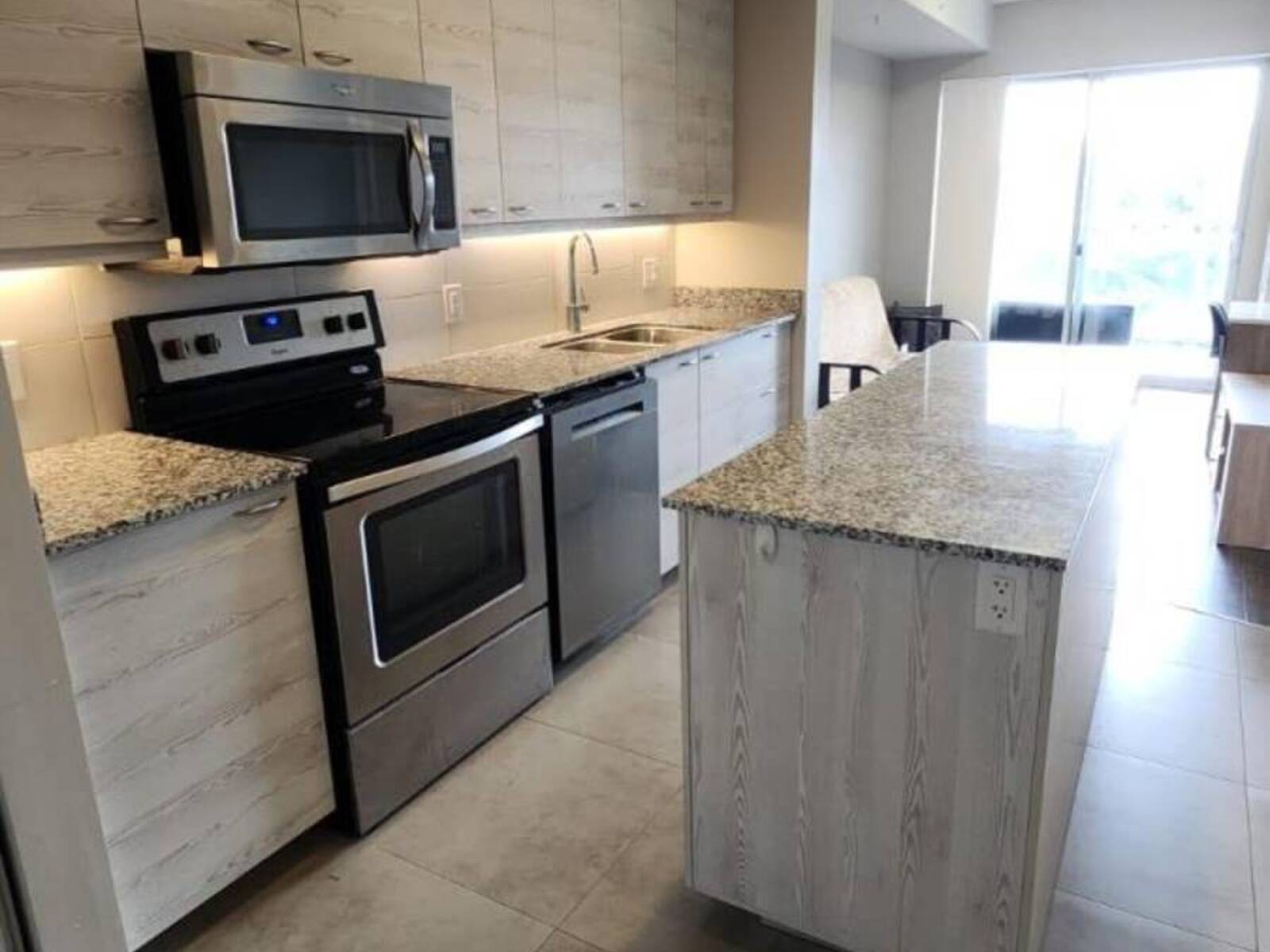 418 - 280 LESTER STREET, Waterloo, Ontario N2L 3W5