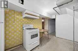 154 WALMER ROAD | Toronto Ontario | Slide Image Thirty-nine