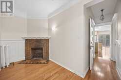 154 WALMER ROAD | Toronto Ontario | Slide Image Five