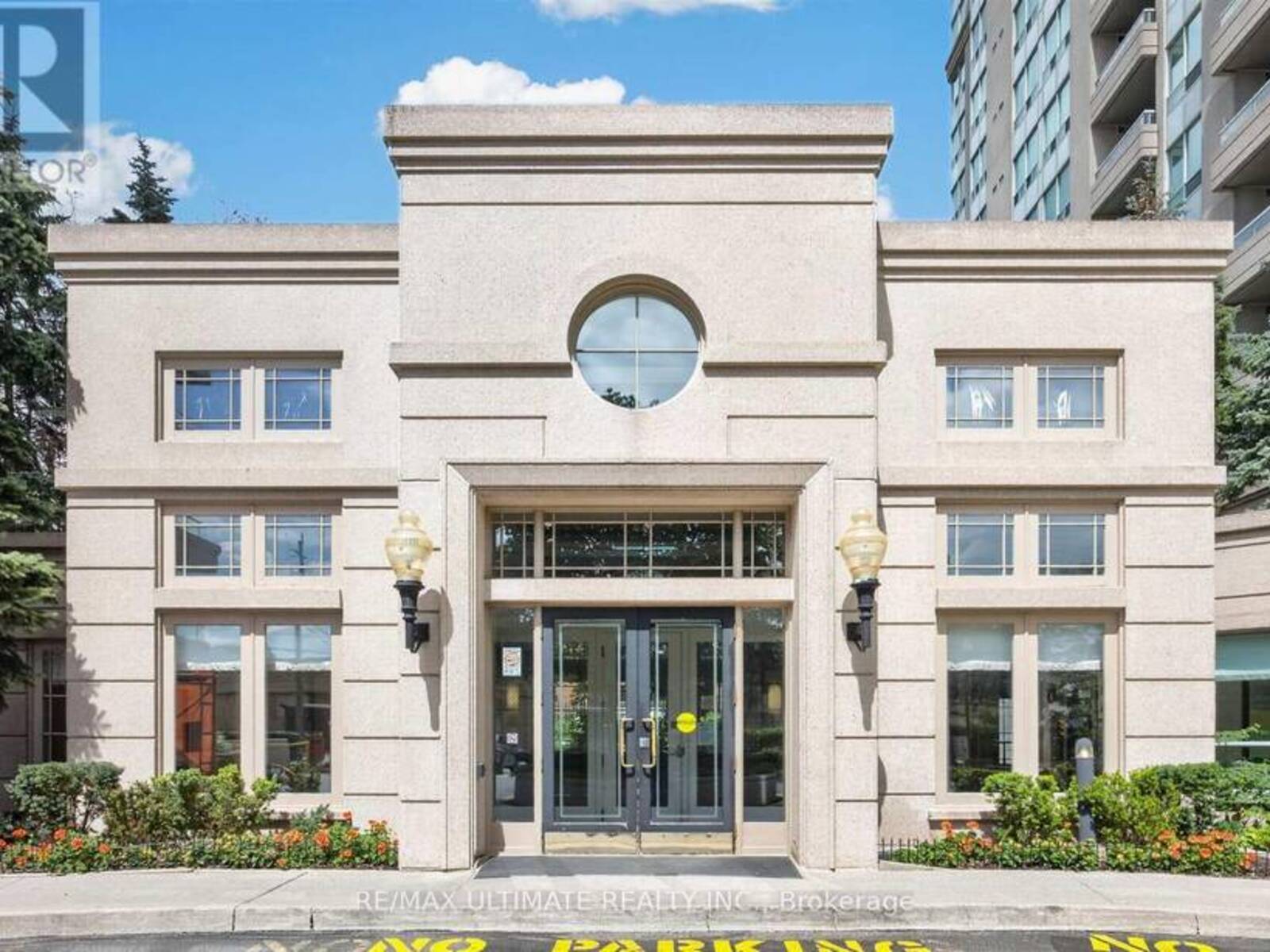 808 - 8 COVINGTON ROAD, Toronto, Ontario M6A 3E5