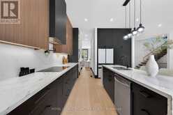 15 DEBLYN DRIVE E | Toronto Ontario | Slide Image Twelve