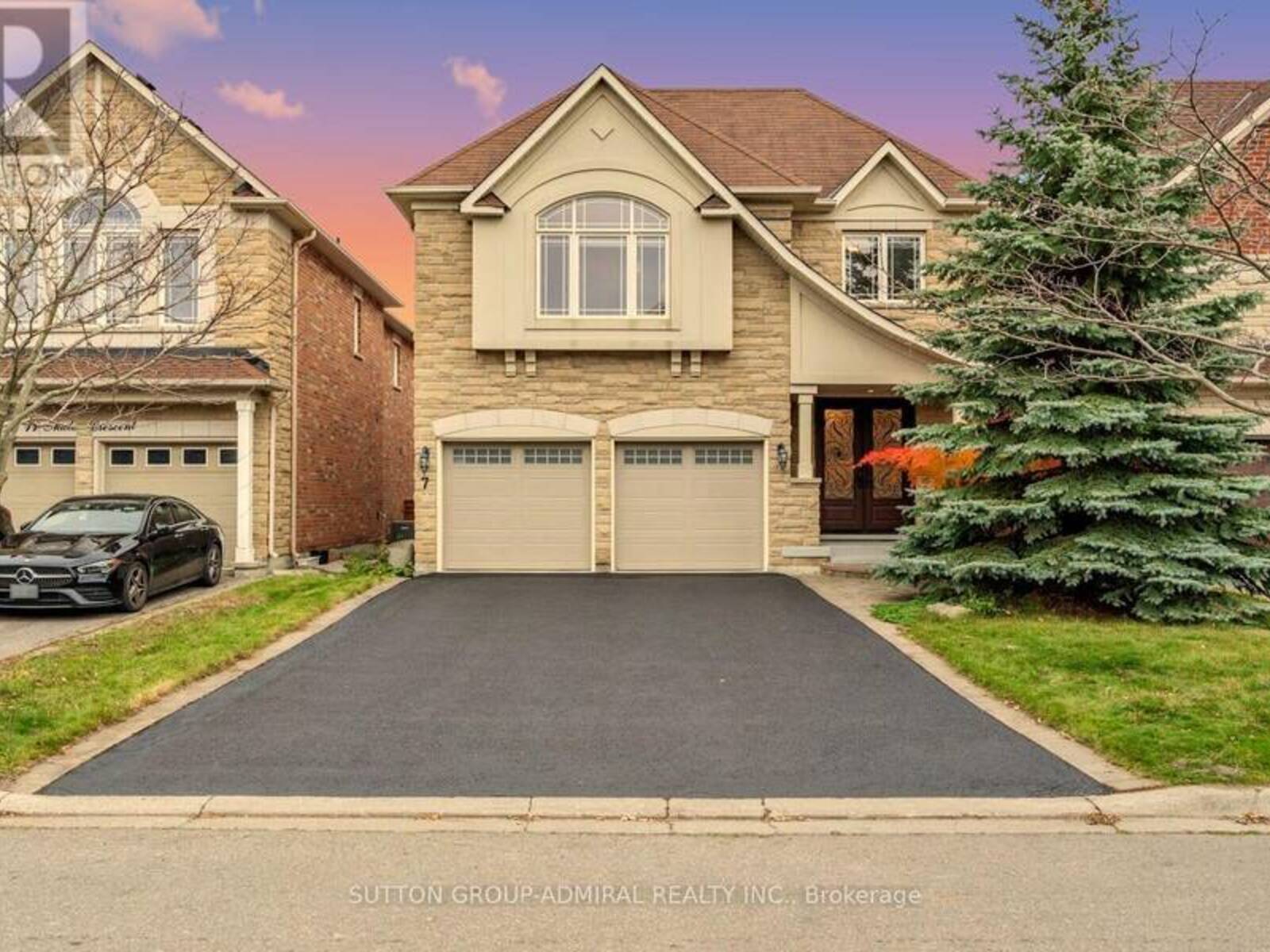 7 SHALE CRESCENT, Vaughan, Ontario L6A 0Z3