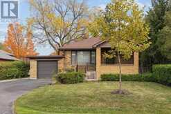 37 AGAR CRESCENT | Toronto Ontario | Slide Image Two