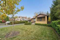 37 AGAR CRESCENT | Toronto Ontario | Slide Image Three