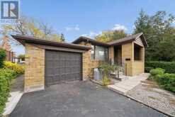 37 AGAR CRESCENT | Toronto Ontario | Slide Image Six