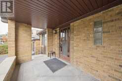 37 AGAR CRESCENT | Toronto Ontario | Slide Image Seven
