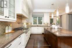 18 HILLCROFT DRIVE | Toronto Ontario | Slide Image Nine
