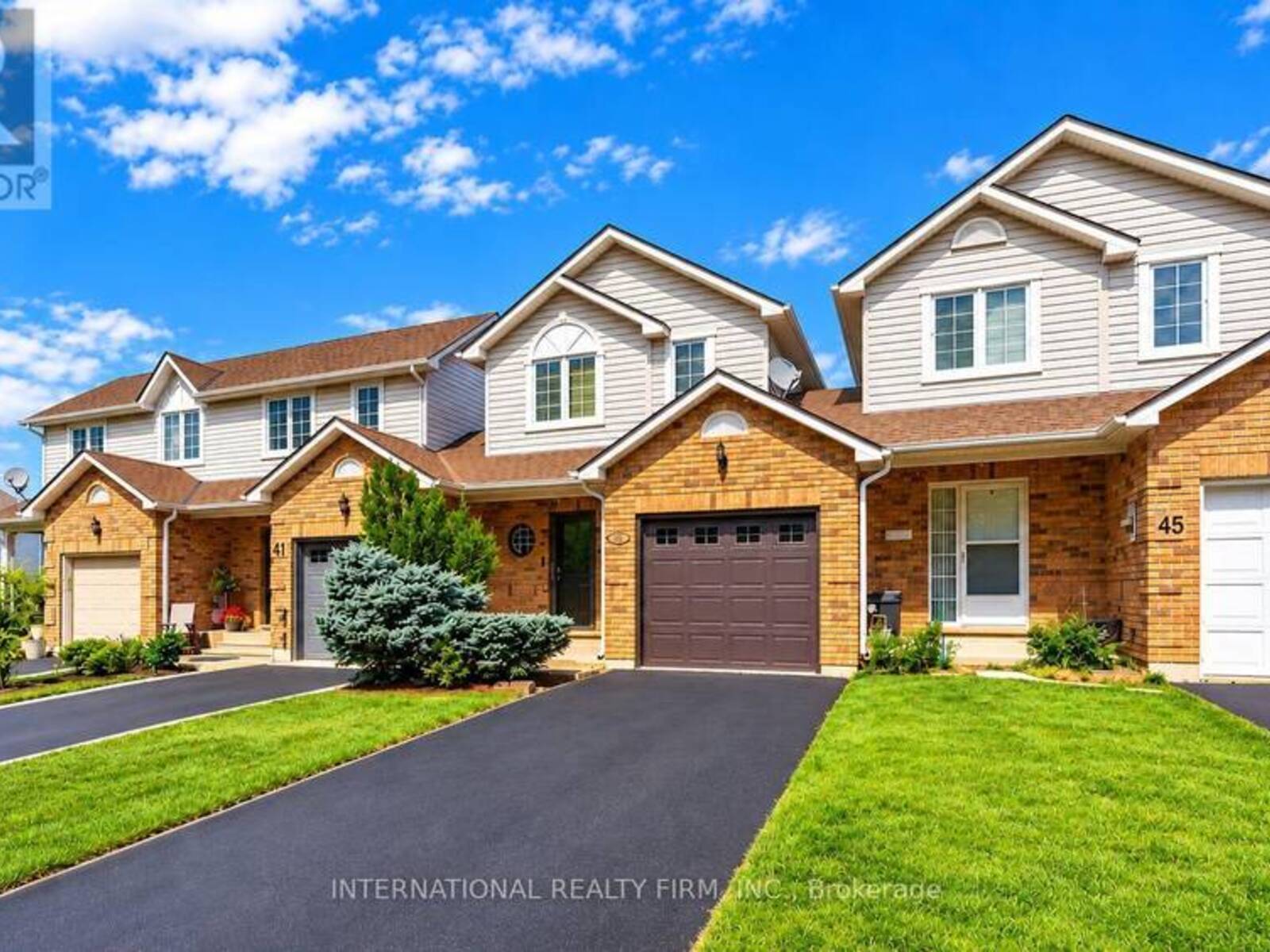 43 KILDONAN CRESCENT, Hamilton, Ontario L8B 0K3