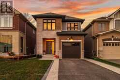 370 RITAS AVENUE | Newmarket Ontario | Slide Image One