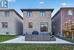 370 RITAS AVENUE | Newmarket Ontario | Slide Image Thirty-eight