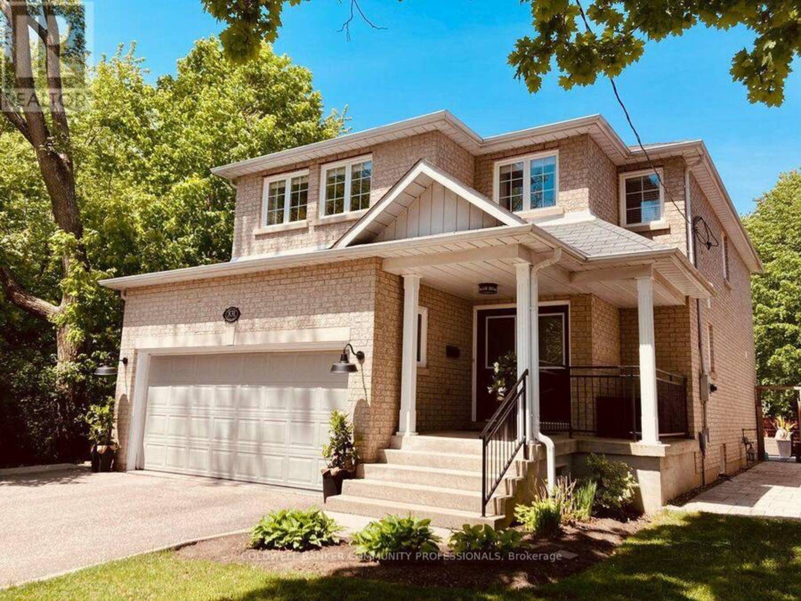 831 TENTH STREET, Mississauga, Ontario L5E 1S7