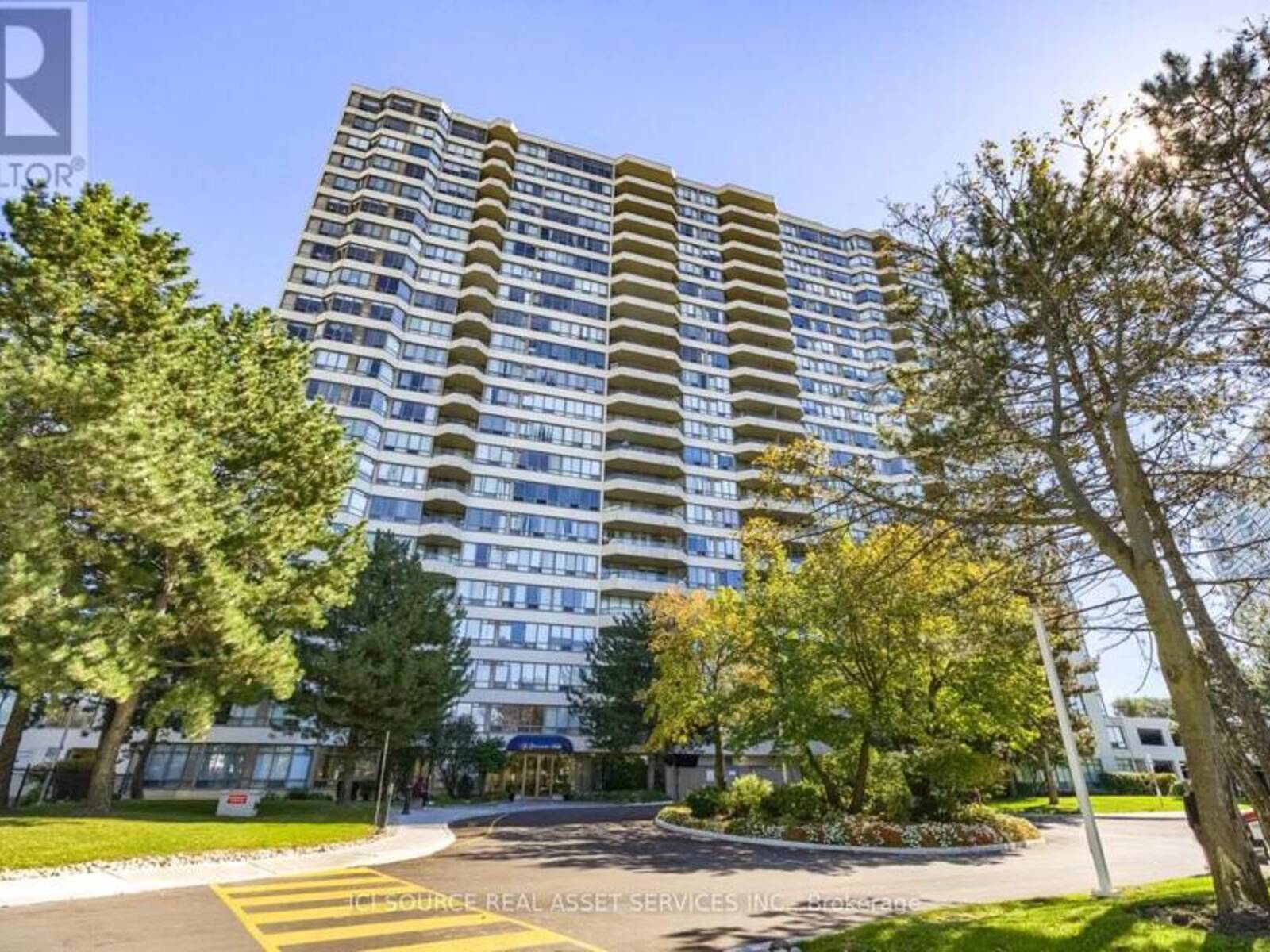 1618 - 3 GREYSTONE WALK DRIVE, Toronto, Ontario M1K 5J4