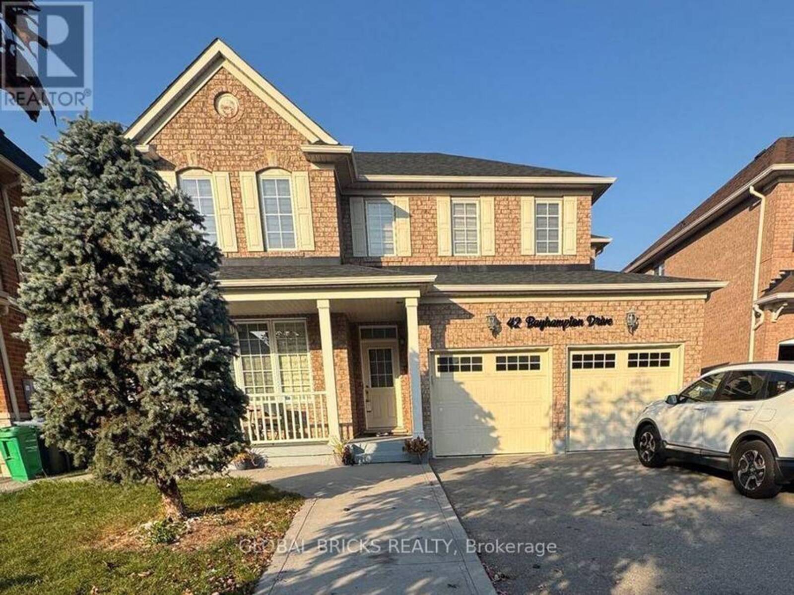 42 BAYHAMPTON DRIVE, Brampton, Ontario L6P 2S7