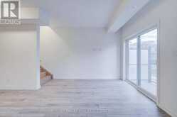 21 - 17 LYTHAM GREEN CIRCLE | Newmarket Ontario | Slide Image Nineteen