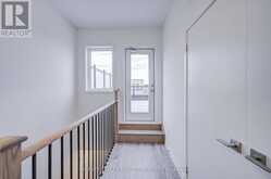 21 - 17 LYTHAM GREEN CIRCLE | Newmarket Ontario | Slide Image Forty-one