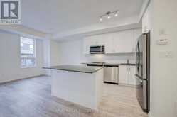 21 - 17 LYTHAM GREEN CIRCLE | Newmarket Ontario | Slide Image Nine