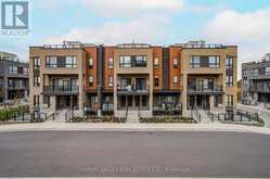 21 - 17 LYTHAM GREEN CIRCLE | Newmarket Ontario | Slide Image Twenty-six