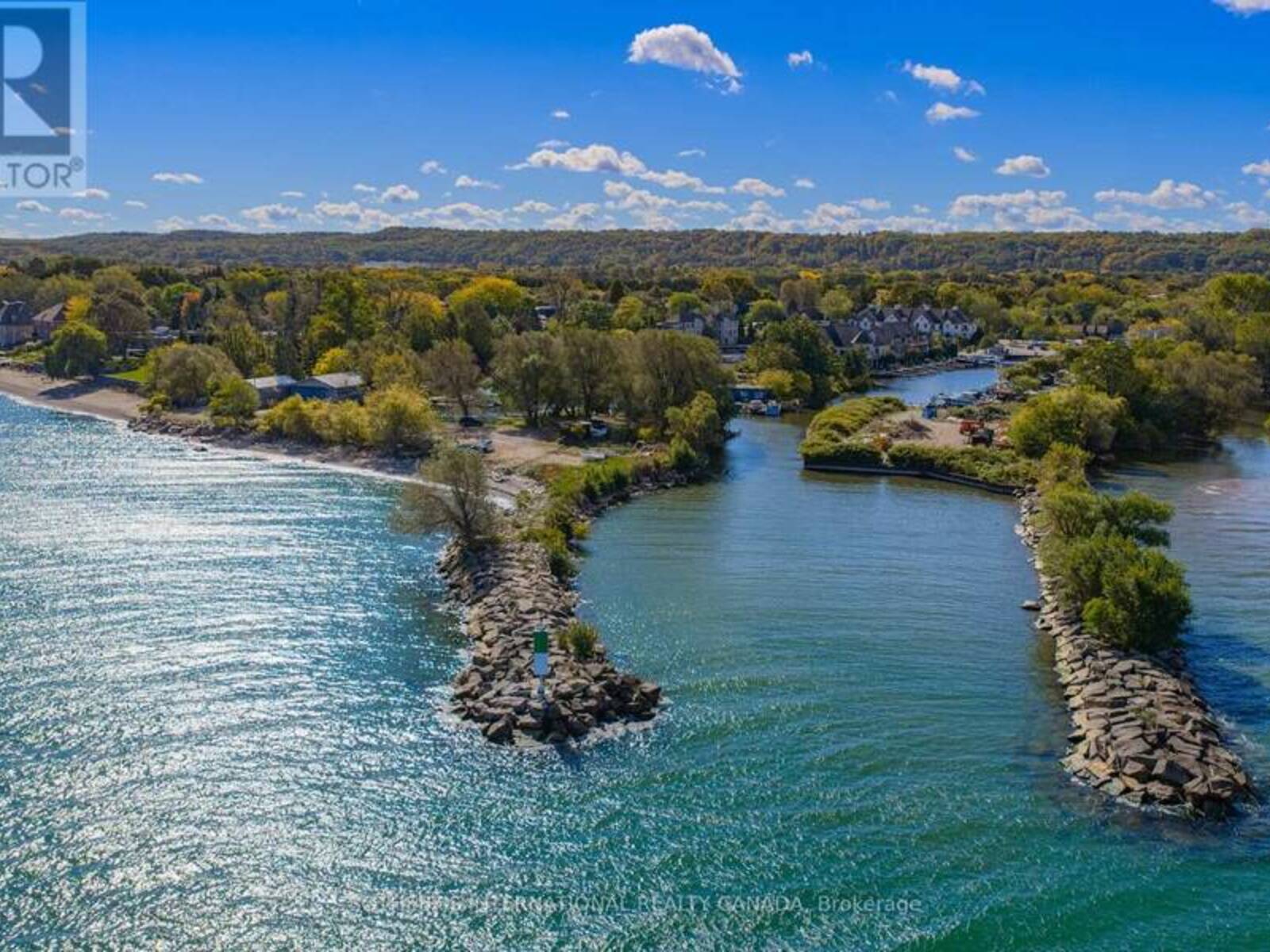 471 MAPLE AVENUE, Grimsby, Ontario L3M 3C2
