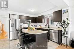 33 RUSSEL DRIVE | Bradford West Gwillimbury Ontario | Slide Image Eleven