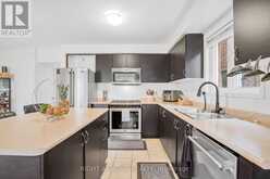 33 RUSSEL DRIVE | Bradford West Gwillimbury Ontario | Slide Image Twelve