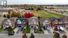 33 RUSSEL DRIVE | Bradford West Gwillimbury Ontario | Slide Image Thirty