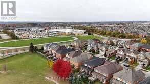 33 RUSSEL DRIVE | Bradford West Gwillimbury Ontario | Slide Image Thirty-one